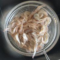 酥炸小河虾的做法步骤3