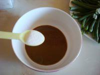 麻酱拌豇豆的做法步骤5