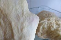 金枪鱼洋葱手撕包的做法步骤8