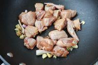 辣椒炒鸡翅的做法步骤4