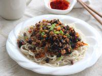 肉末香菇拌面的做法步骤10