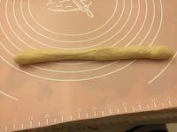 肠仔包的做法步骤4