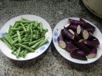 带豆炒茄子的做法步骤1