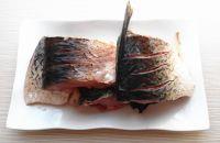 有机酸菜炖鱼的做法步骤1