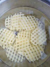 炸薯格的做法步骤1