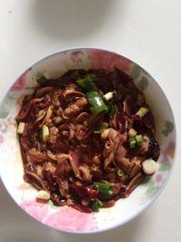 酸豇豆炒鸡胗的做法步骤3