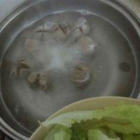 牛肉丸生菜汤的做法步骤6