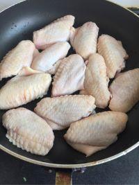 可乐孜然中翅的做法步骤1