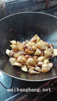 家常土豆烧肉的做法步骤5