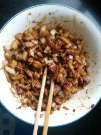 洋葱肉饼的做法步骤5