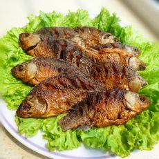 酥鲫鱼