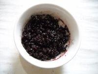 血糯葡萄干面包的做法步骤1