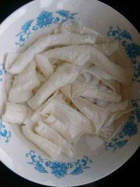 拌粉皮的做法步骤1