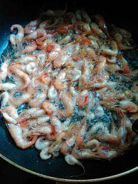炒河虾的做法步骤6