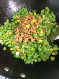 肉末四季豆的做法步骤10